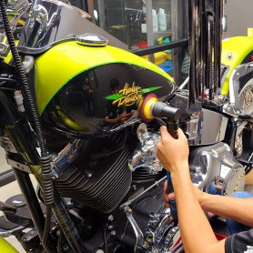 Bike Polishing バイクウォッシュを磨く